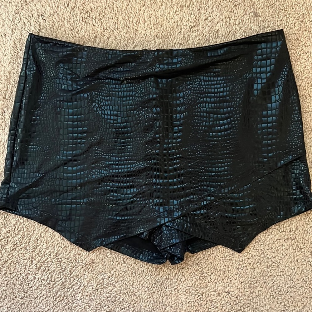 Snakeskin Faux Leather Skort